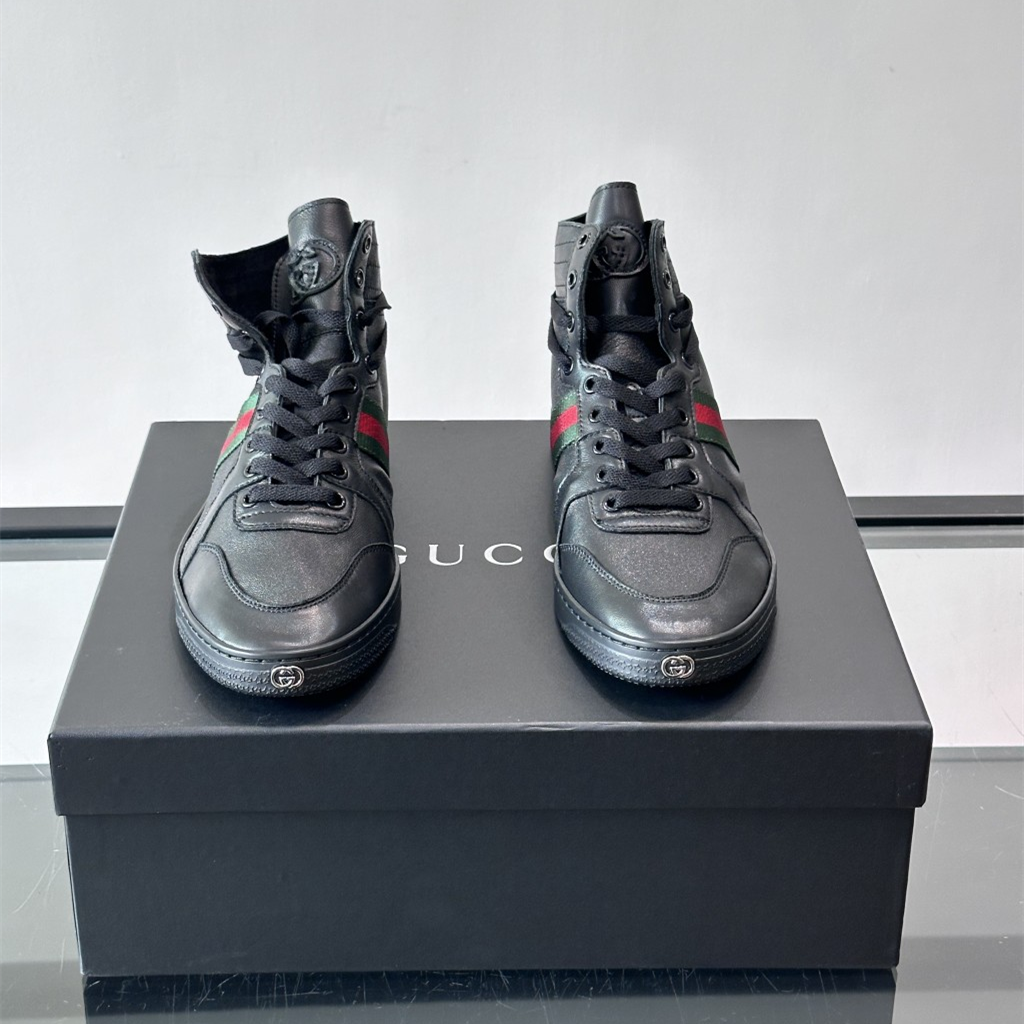 Gucci Shoes #65