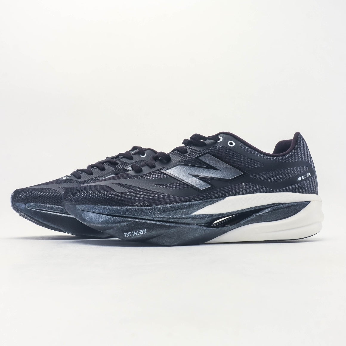 New Balance Unisex Sneakers MFCXLD5