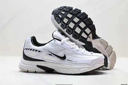 NIKE New Arrivals Running Shoe