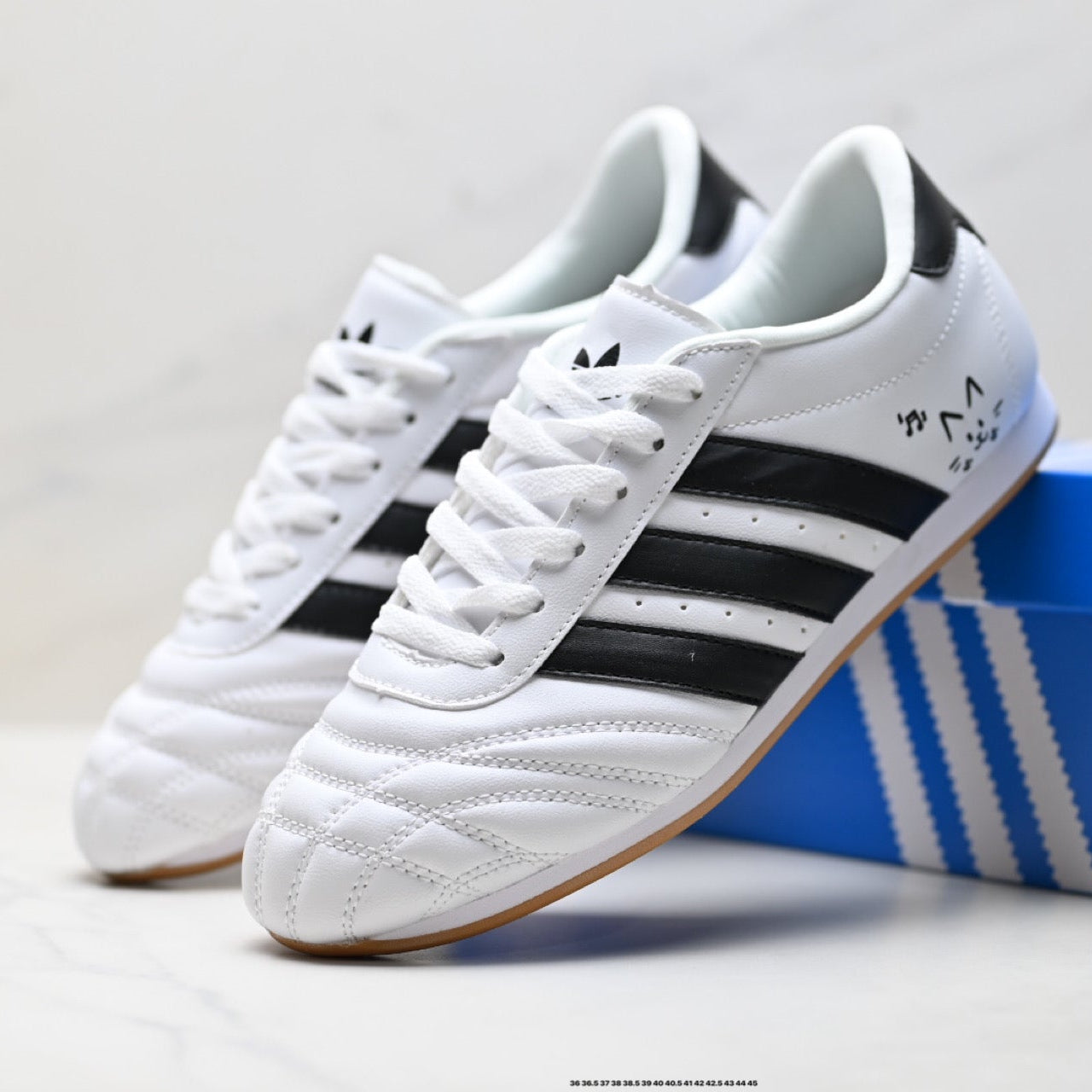 Classic Court Leather Sneakers