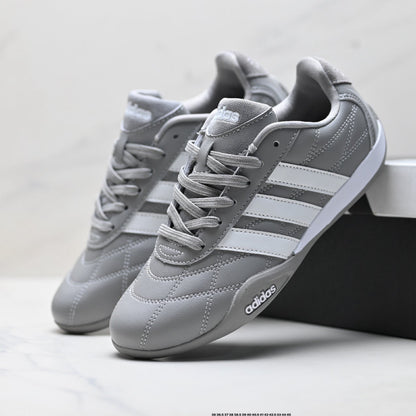 Adidas Herren Indoor-Trainingsschuhe Grau Weiß