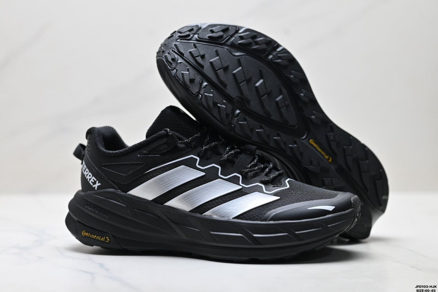 Adidas Wasserdichte Trailrunning-Schuhe – Schwarz-weiße Outdoor-Sneaker