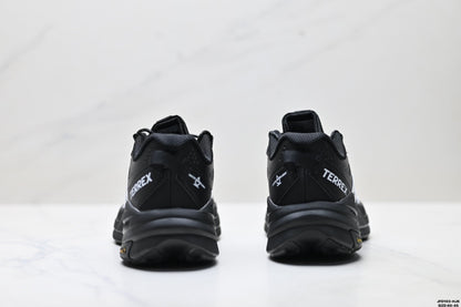 Adidas Wasserdichte Trailrunning-Schuhe – Schwarz-weiße Outdoor-Sneaker
