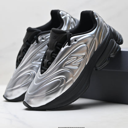 New Balance 9060 Sneakers – Silber Schwarz Metallic