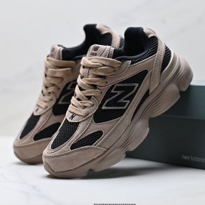 New Balance Retro Dad Sneakers - Beige