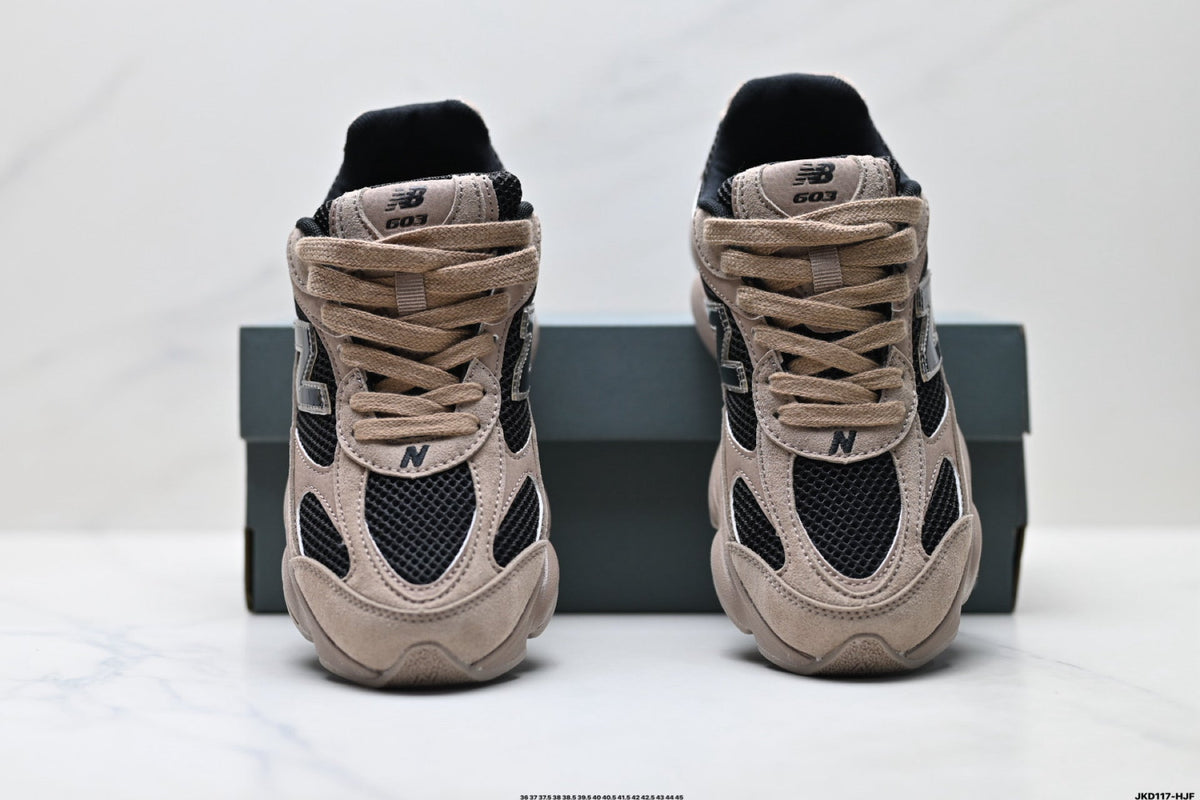 New Balance Retro Dad Sneakers - Beige