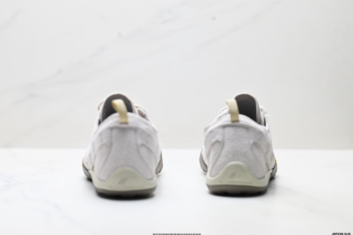 New Balance MT10 Barfußschuhe – Sandbeige