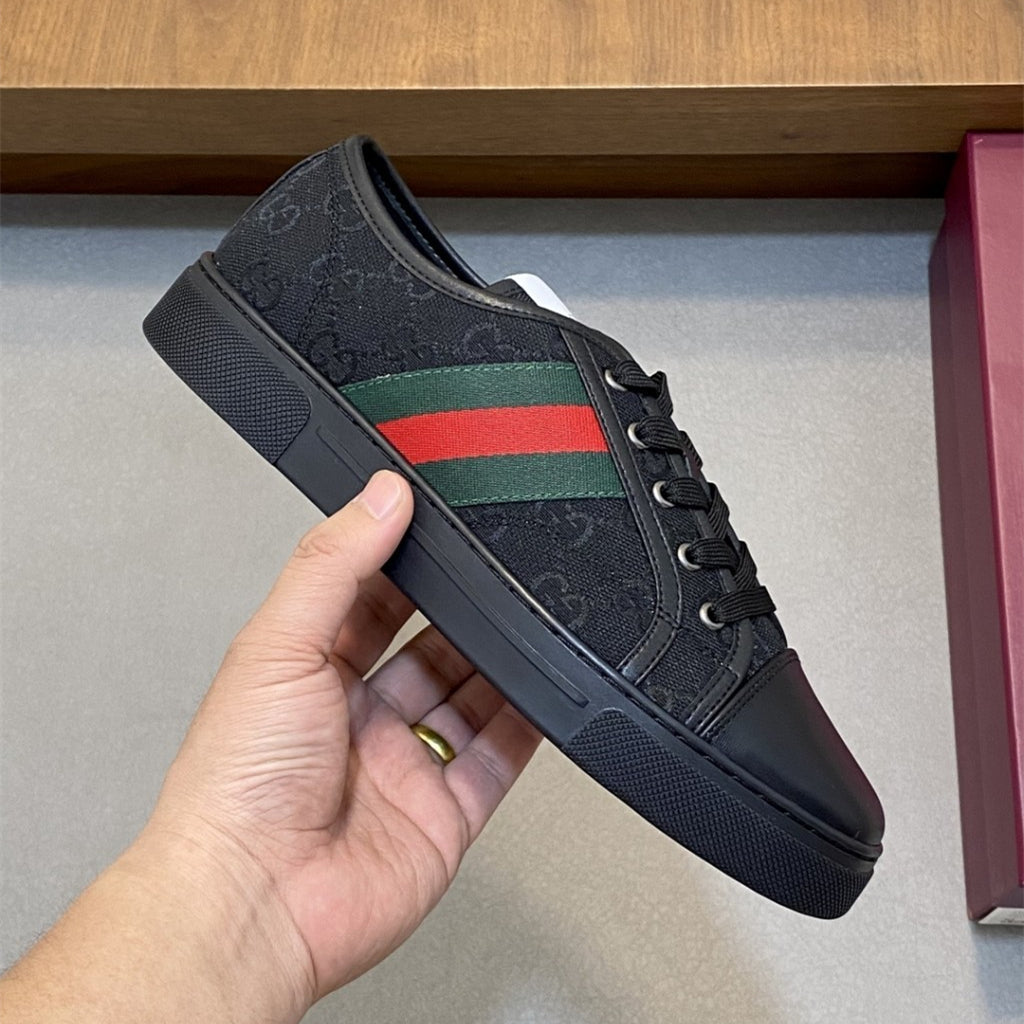 Gucci Shoes #60