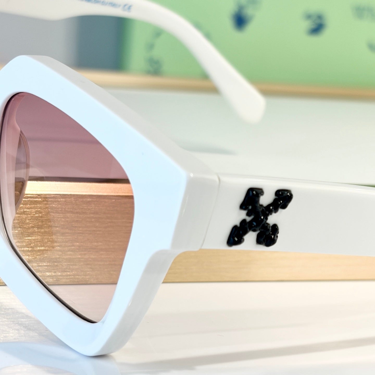 OFF-Whlte Arrow logo sunglasses #012