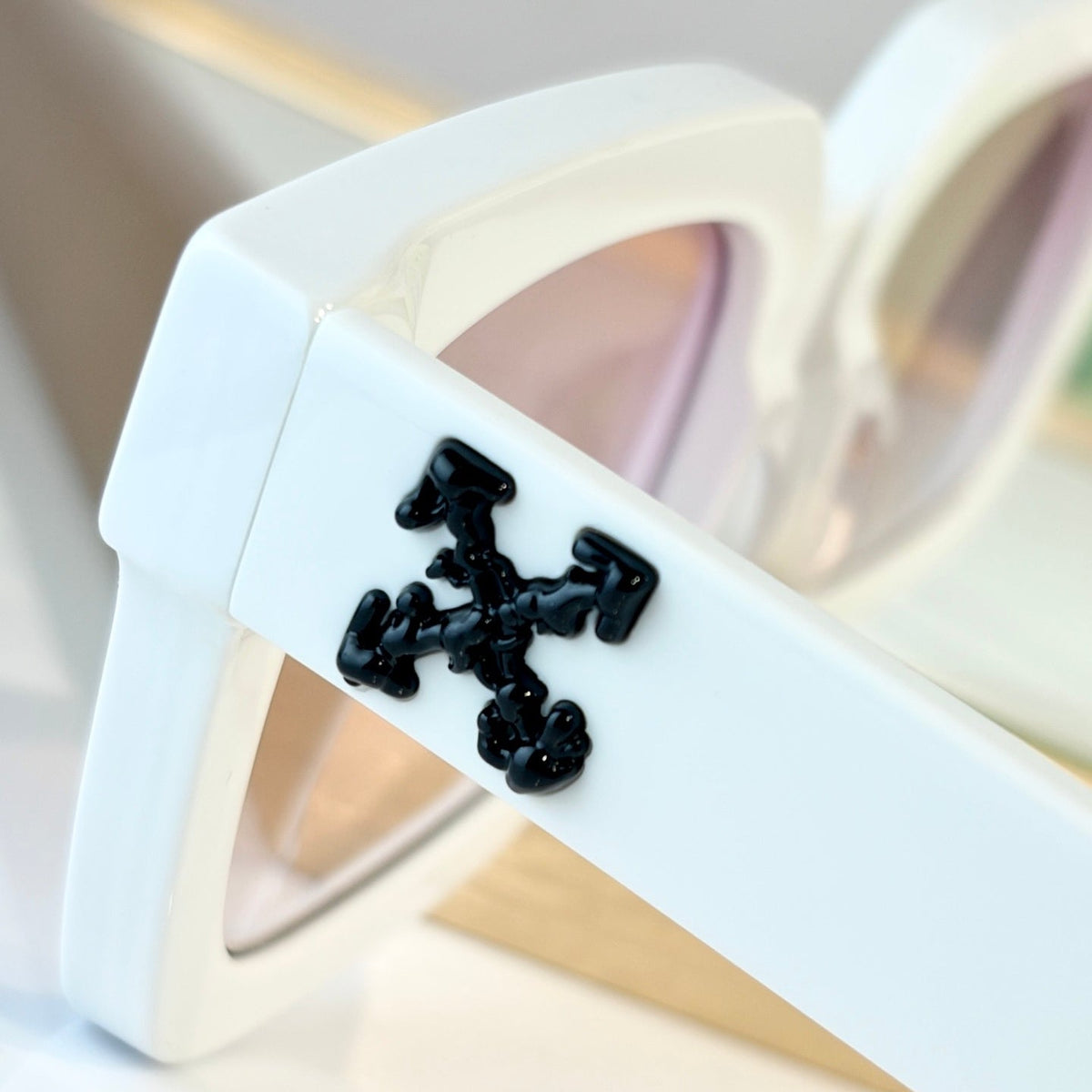 OFF-Whlte Arrow logo sunglasses #012