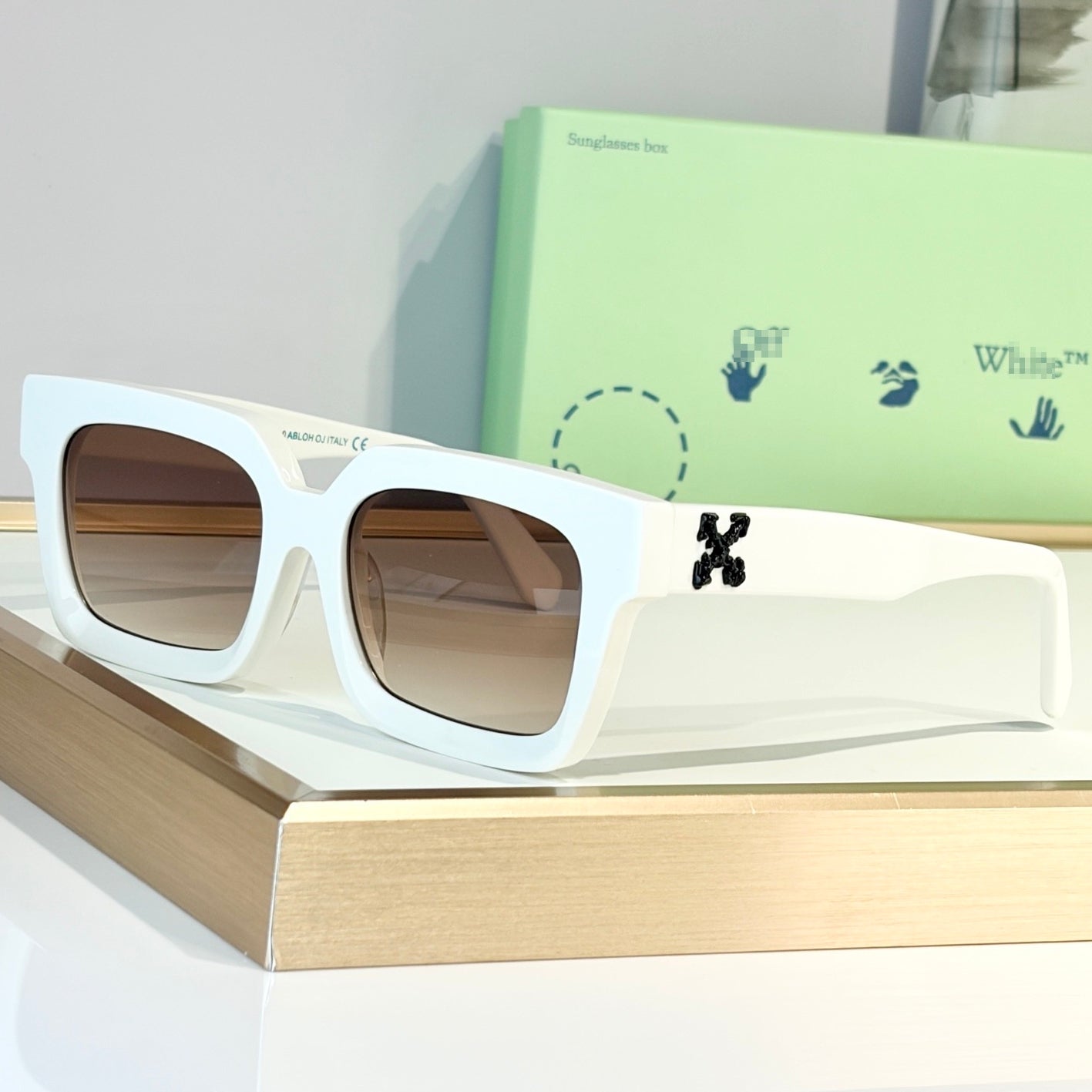 OFF-Whlte Arrow logo sunglasses #012