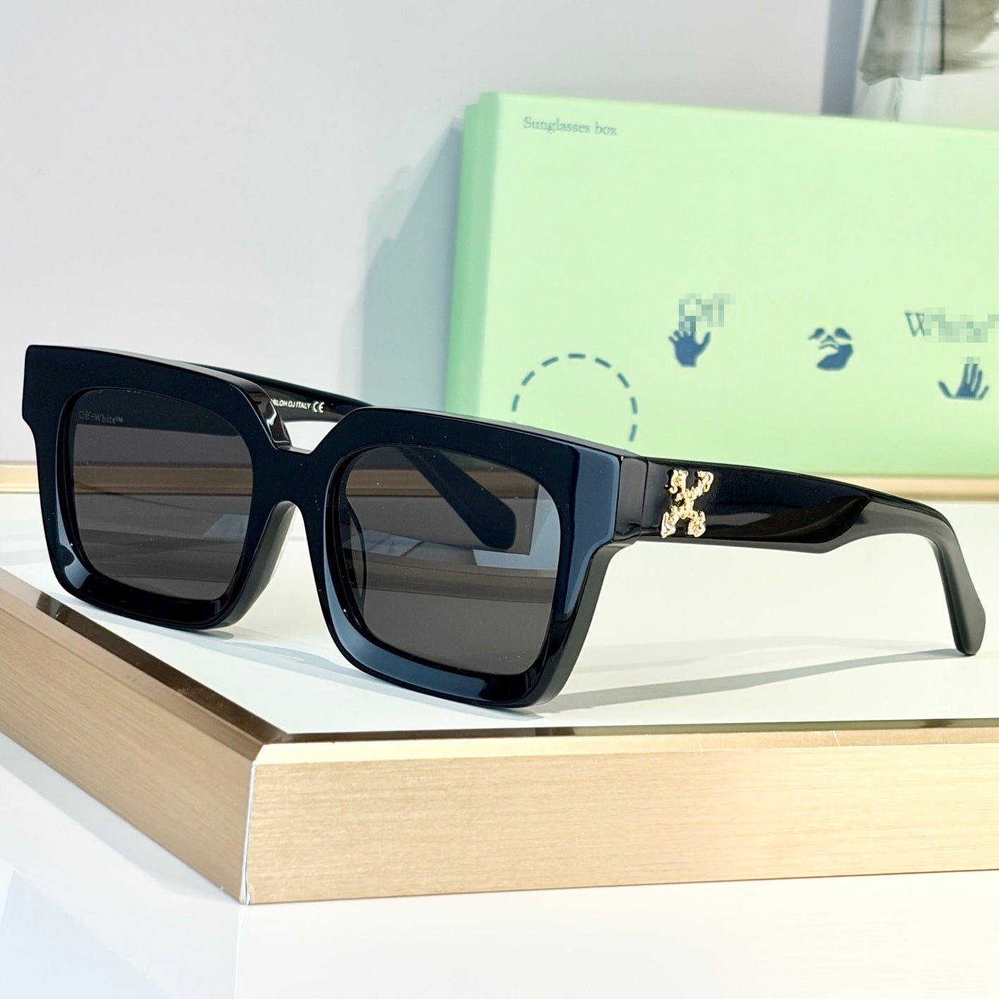 OFF-Whlte Arrow logo sunglasses #012