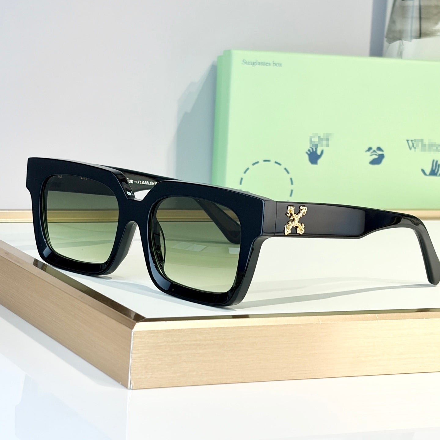 OFF-Whlte Arrow logo sunglasses #010