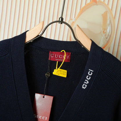 Gucci G8330 Jacquard Cardigan - Image 3