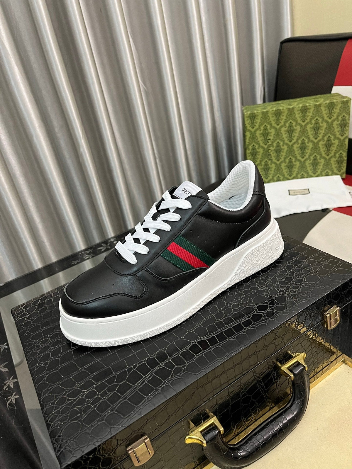 Gucci Shoes #24 - Color 01