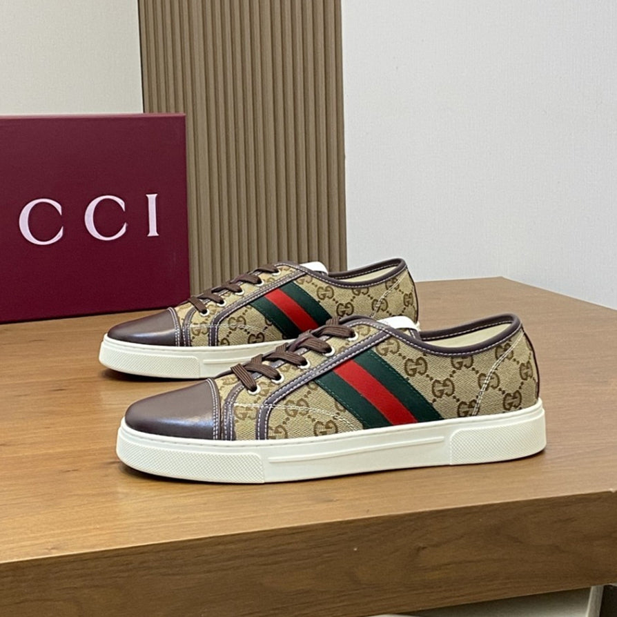 Gucci Shoes #60
