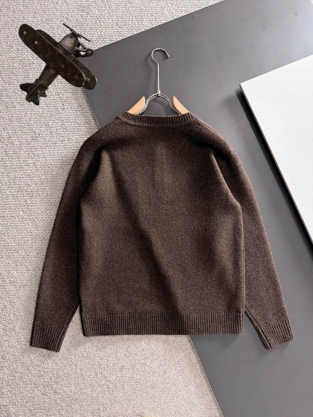 Gucci Embroidered Crewneck Sweater - Image 18